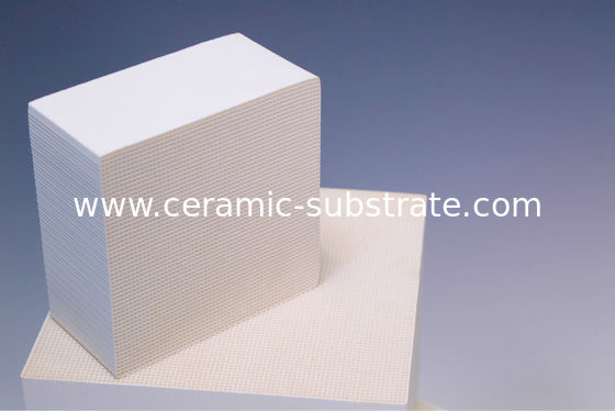 شراء المركبات العضوية المتطايرة العسل السيراميك المحول الحفاز الركيزة للحصول على سيارة online manufacture