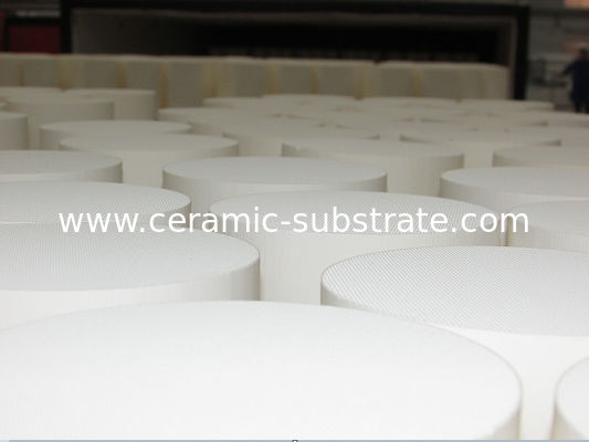 شراء Silicon Nitride Ceramic Substrates Offering Polished or Matte Surface Finish Designed for Power Electronics and Enhanced Durability online manufacture