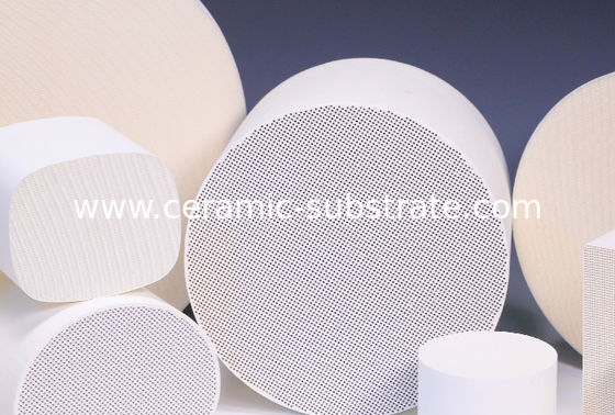 Cordierite الخلوية جولة ركائز السيراميك لالتحفيزي محولات